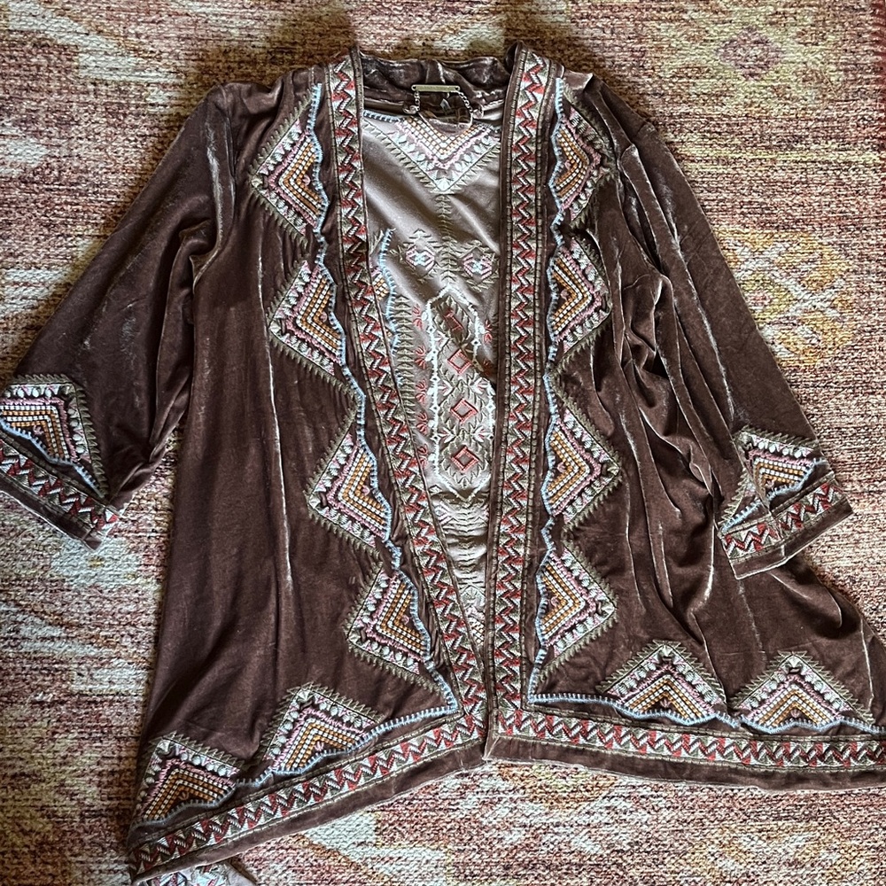 Velvet Embroidered Brown Women's Sweater